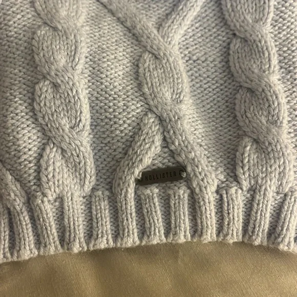 Hollister Baby Blue Cropped Cable Knit Turtleneck Sweater SIZE XS - Picture 3 of 4